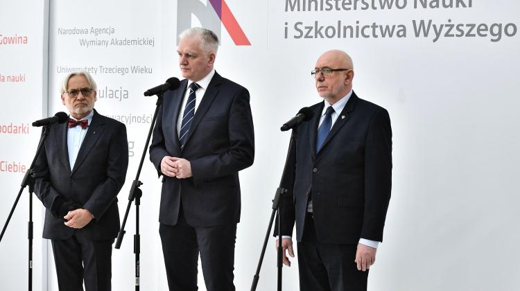 Говин: Я назначу команду по борьбе с коронавирусом в понедельник; будет координировать деятельность в университетах