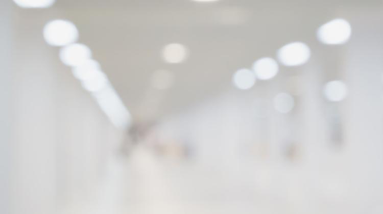 Проф. Саймон: Мы пока не можем комментировать эффективность ремдесивира