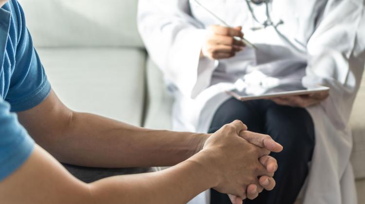 Набор персонала для программы помощи ЕС Navigate для людей старше 70 лет, больных раком